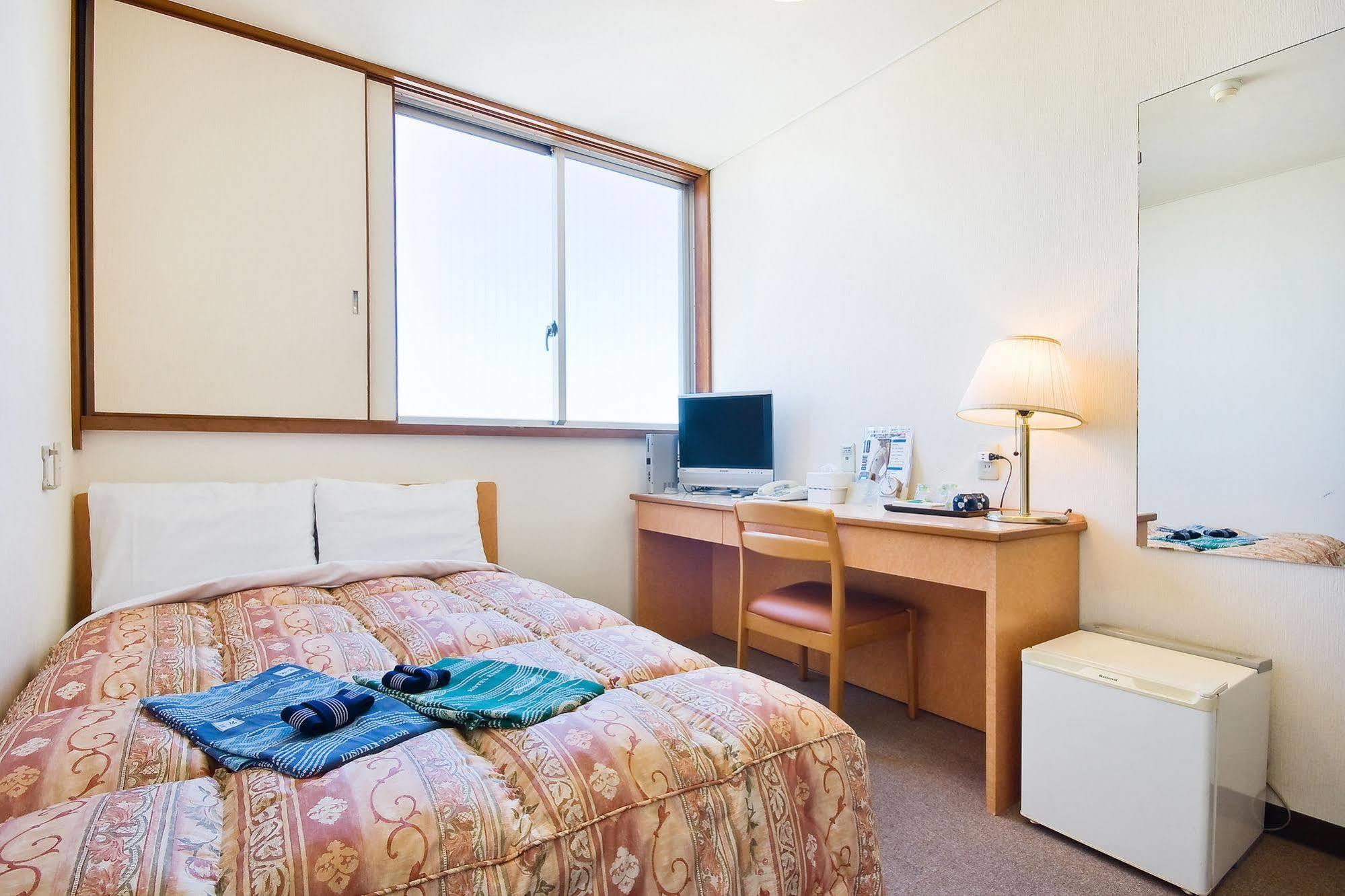 Hotel Kikusui Imabari Railway Station 외부 사진