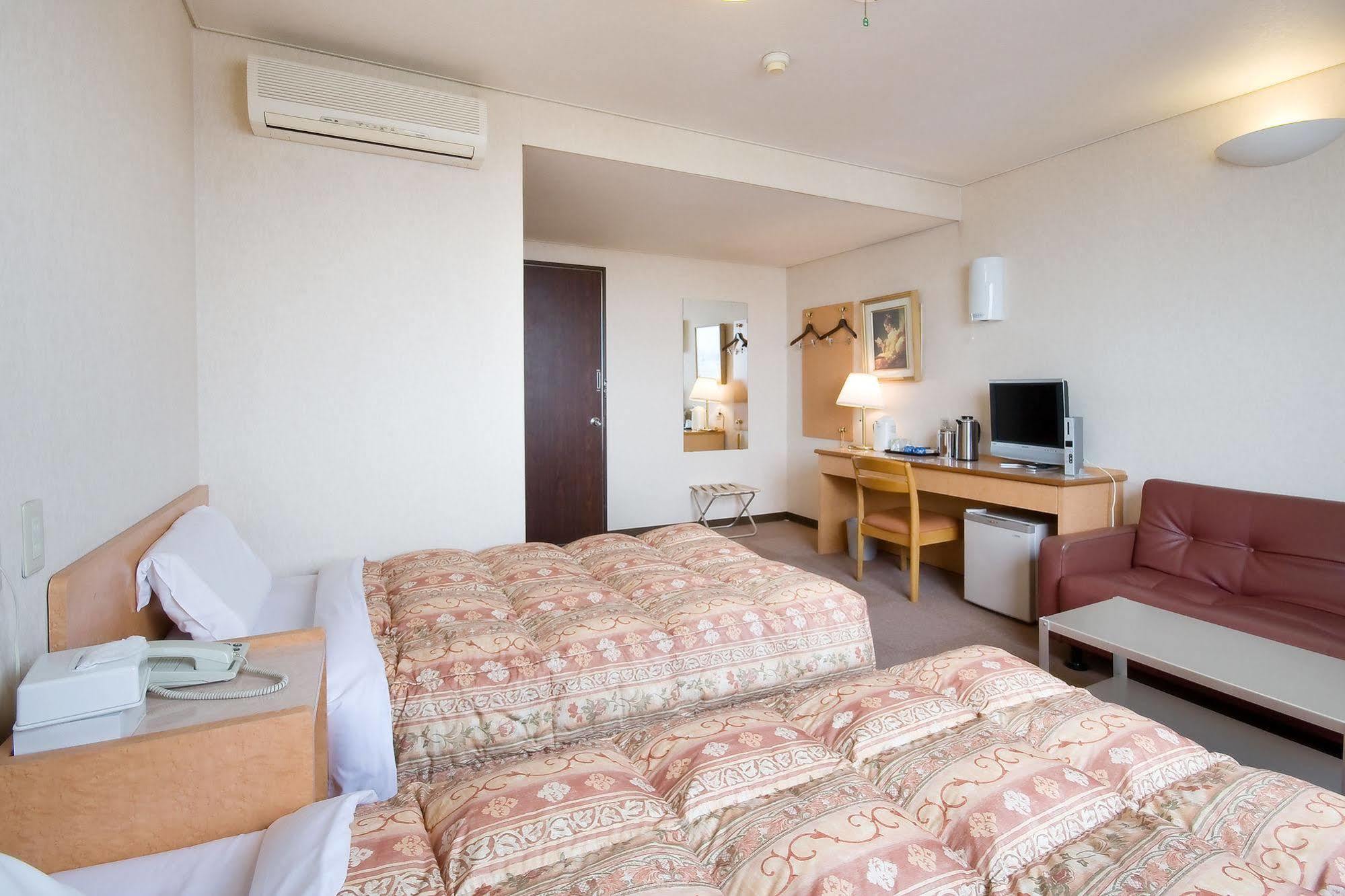 Hotel Kikusui Imabari Railway Station 외부 사진