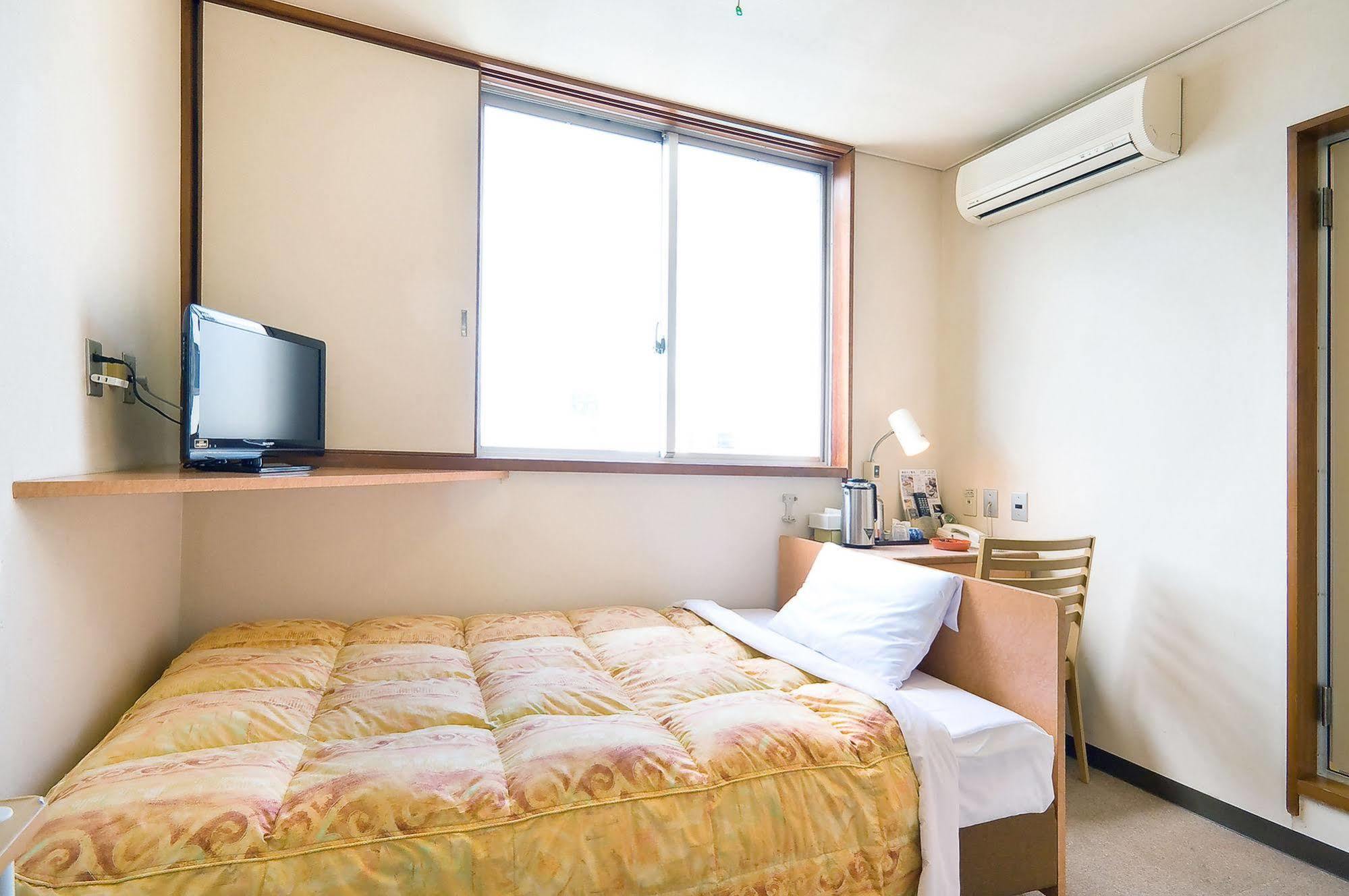 Hotel Kikusui Imabari Railway Station 외부 사진